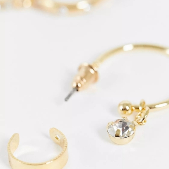 🆑️ ASHIANA | Huggie & Cuff Earrings w/ Crystal Details in Gold - Picture 5 of 9